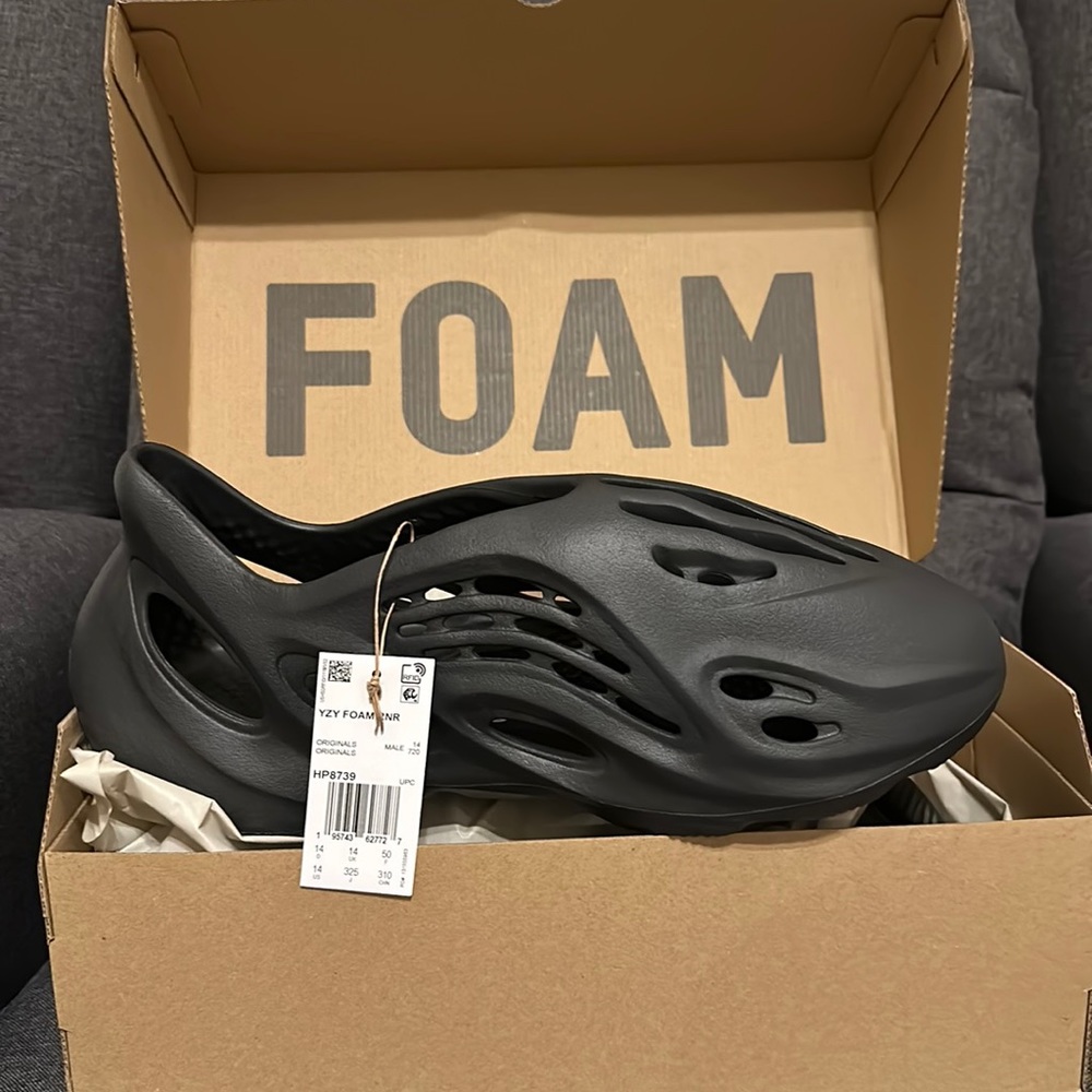 Yeezy foam runner